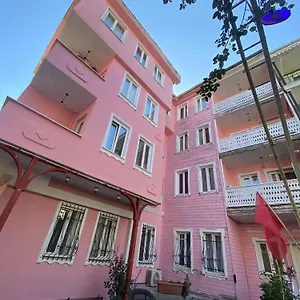 Pembe Koesk Old Center Hotel